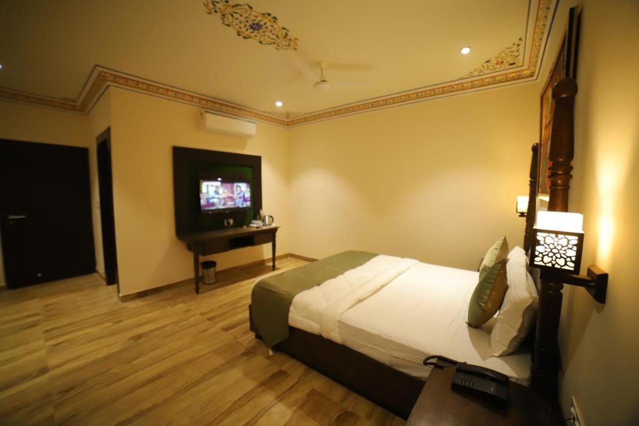The Royal Ville Agra - Family & Corporate Hotel Εξωτερικό φωτογραφία