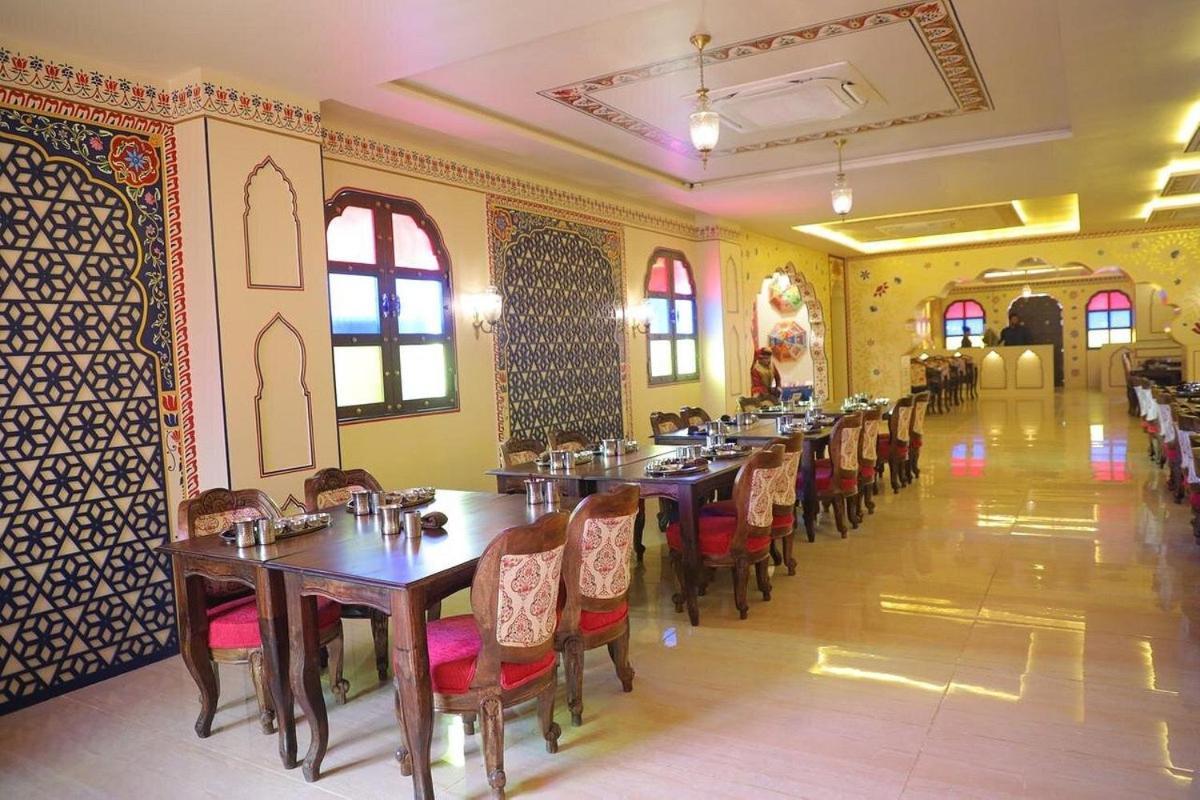 The Royal Ville Agra - Family & Corporate Hotel Εξωτερικό φωτογραφία