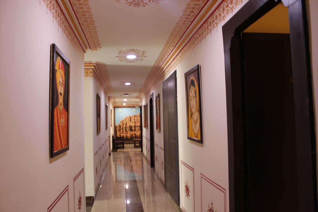 The Royal Ville Agra - Family & Corporate Hotel Εξωτερικό φωτογραφία