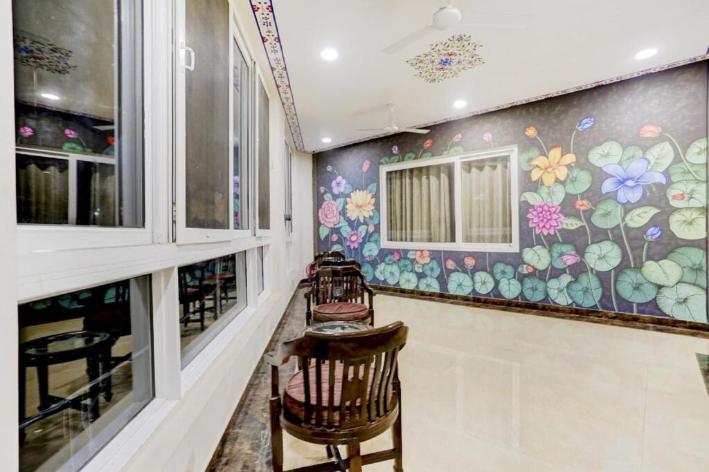 The Royal Ville Agra - Family & Corporate Hotel Εξωτερικό φωτογραφία