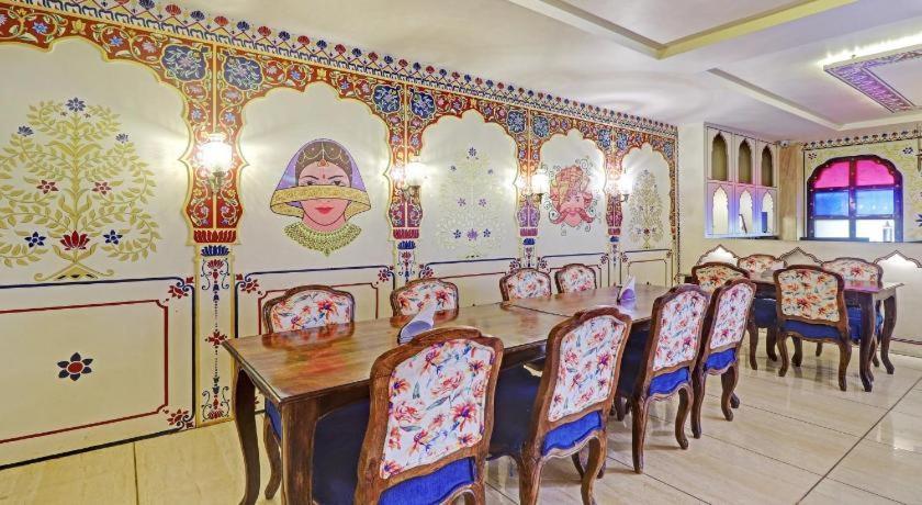 The Royal Ville Agra - Family & Corporate Hotel Εξωτερικό φωτογραφία